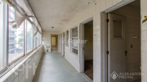 Image 37 - 306513