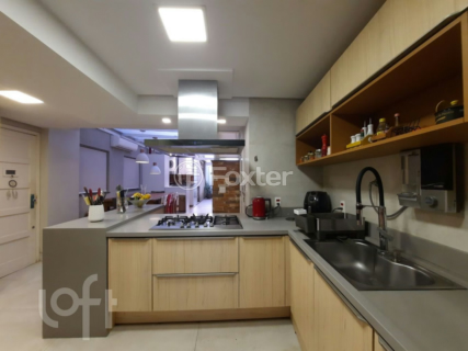 Image 10 - 306549