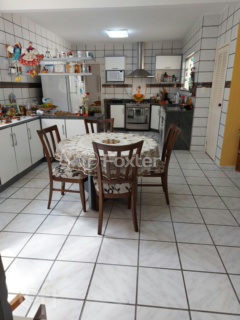 Image 4 - 306563