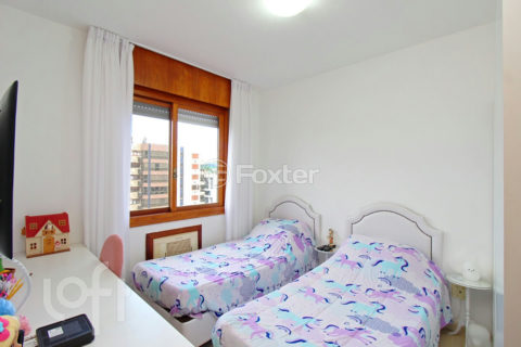 Image 20 - 306656