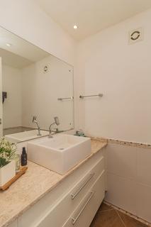 Image 4 - 307094