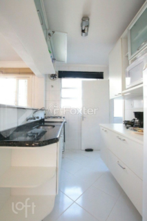 Image 10 - 307946