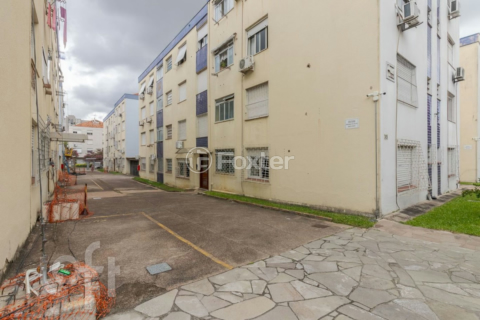 Image 10 - 307947