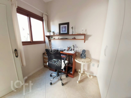 Image 35 - 308560