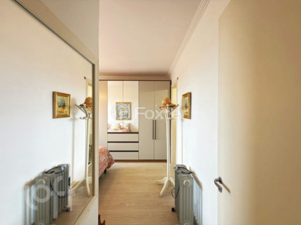Image 8 - 308660