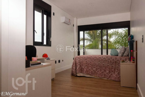 Image 9 - 308781