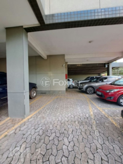 Image 30 - 309005