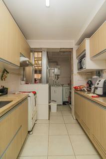 Image 28 - 310002
