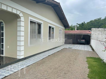 Image 23 - 310377