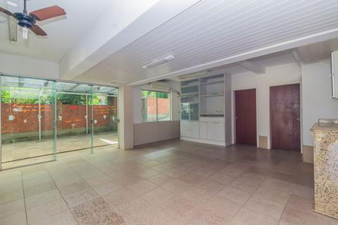Image 42 - 310657