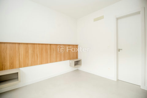 Image 9 - 310970