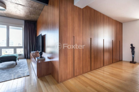 Image 4 - 311330