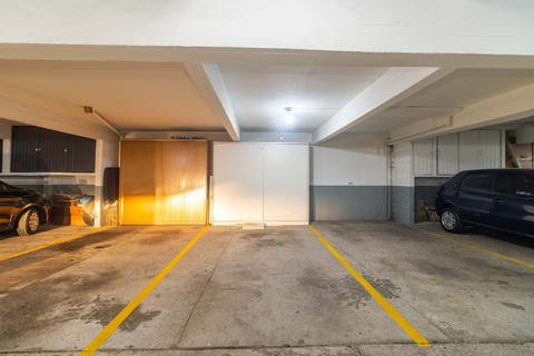 Image 31 - 311686
