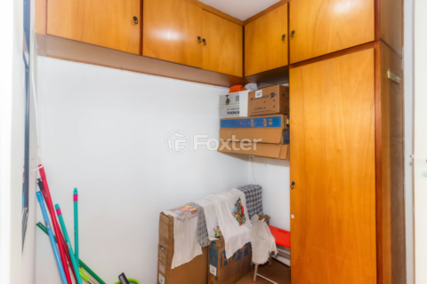 Image 42 - 311940