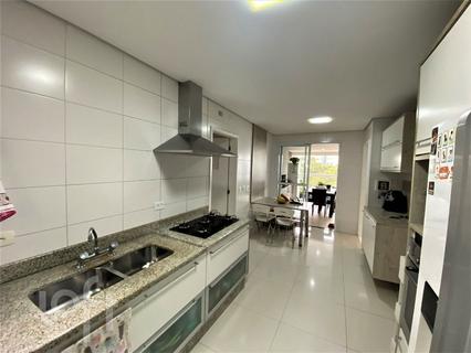Image 17 - 313660