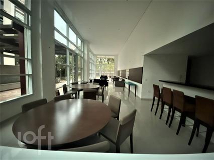 Image 44 - 313660