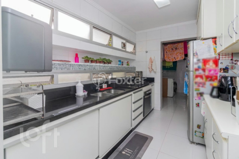 Image 33 - 314022