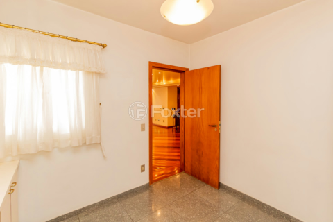 Image 38 - 315545