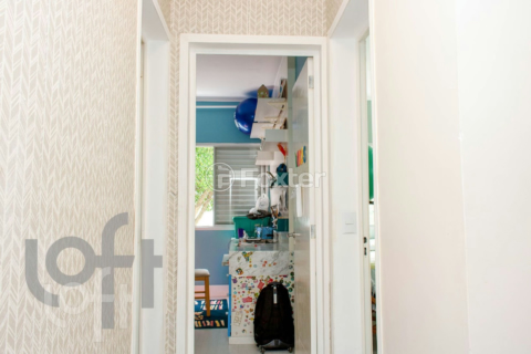 Image 18 - 317175