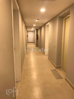 Image 4 - 318743