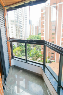 Image 0 - 320001