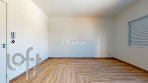 Image 29 - 320009