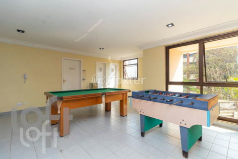 Image 37 - 320442