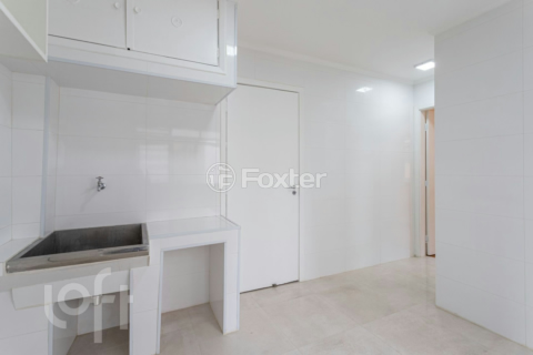 Image 31 - 320907