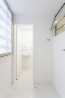 Image 21 - 322425