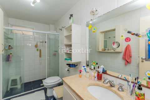 Image 29 - 322573