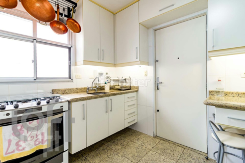 Image 37 - 322689
