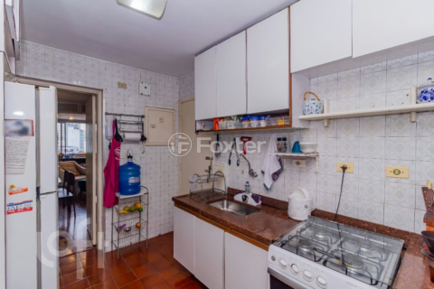 Image 31 - 323297