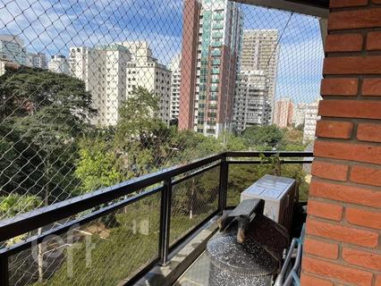 Image 4 - 323354