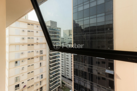 Image 18 - 323667