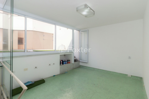 Image 30 - 323667