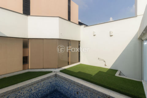 Image 33 - 323667
