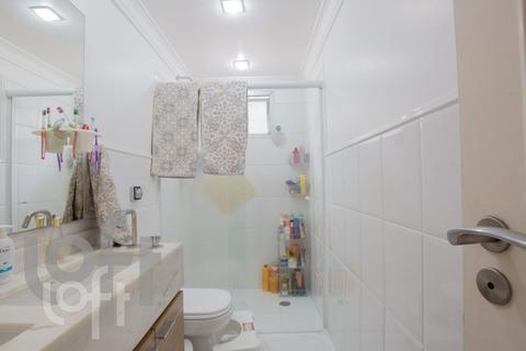 Image 8 - 323866