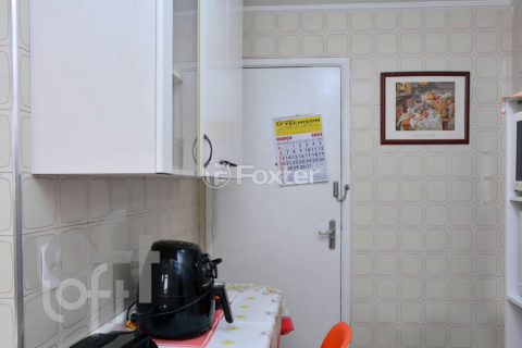 Image 23 - 323885