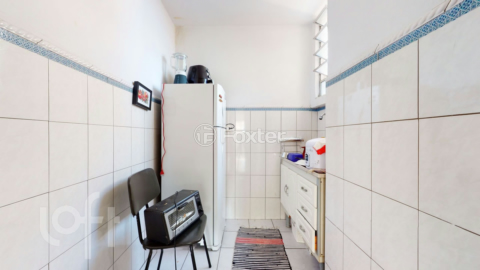 Image 3 - 323911