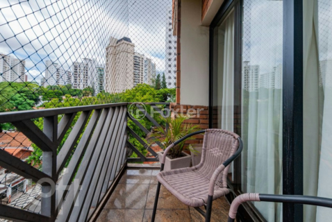 Image 57 - 323946