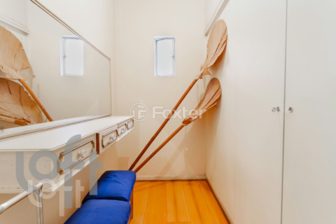 Image 7 - 324320