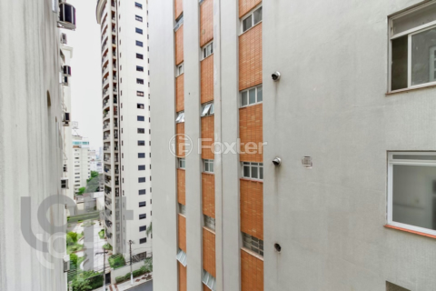 Image 15 - 324320