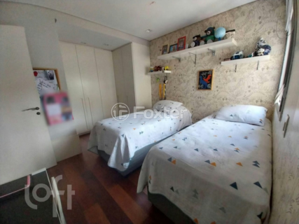 Image 41 - 324322
