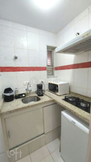 Image 7 - 325015