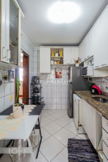 Image 4 - 325944