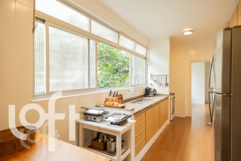Image 22 - 326072