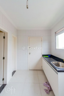 Image 7 - 326163
