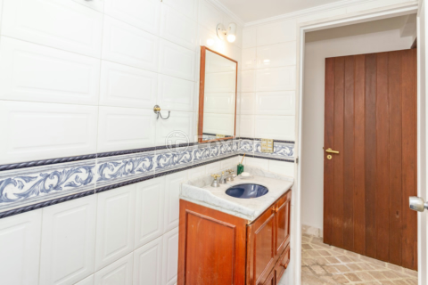 Image 33 - 326214