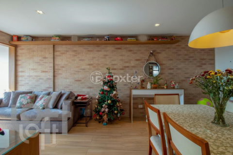 Image 5 - 326536