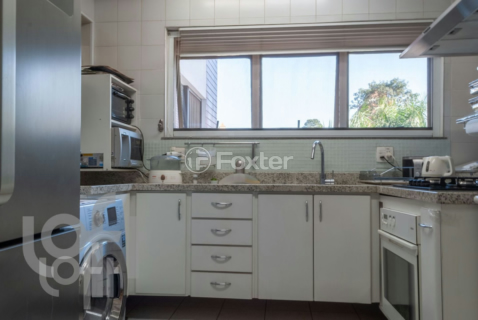 Image 20 - 327213